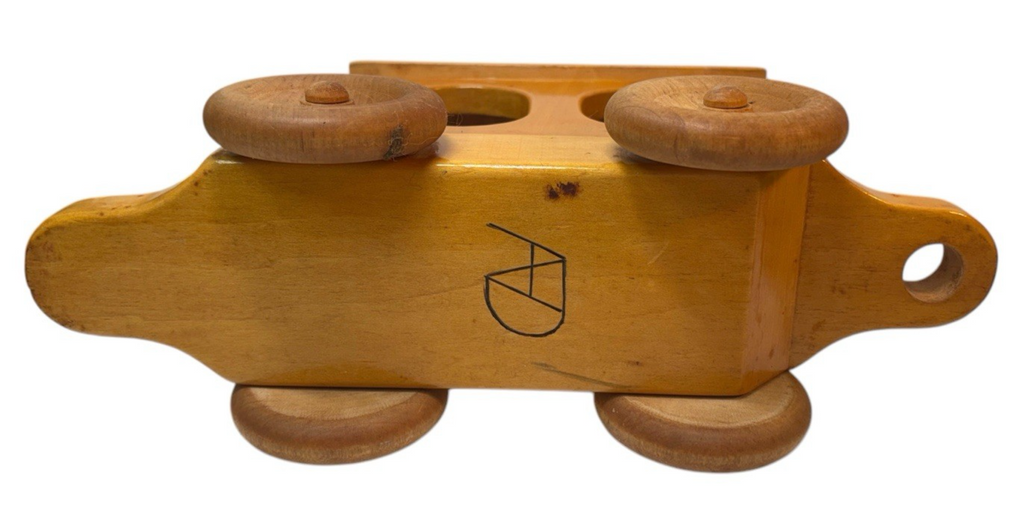 LARGE HANDMADE OAK WOODEN TRAIN CAR, L 12" X H 11'' X W 4'', Wt. 1.10 Lbs.