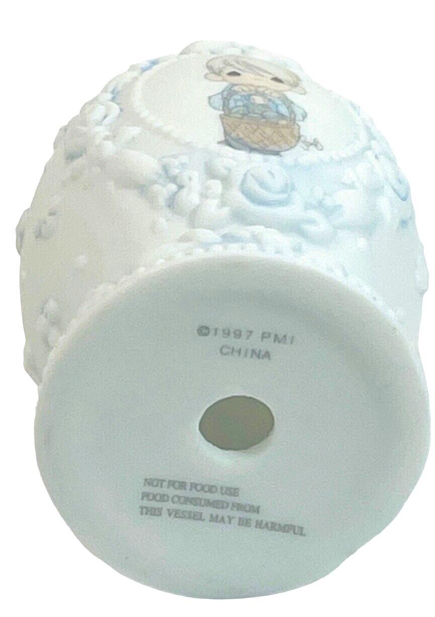 1997 Precious Moments Figurine P/M BOY W/BASKET ON BLUE EGG-Enesco