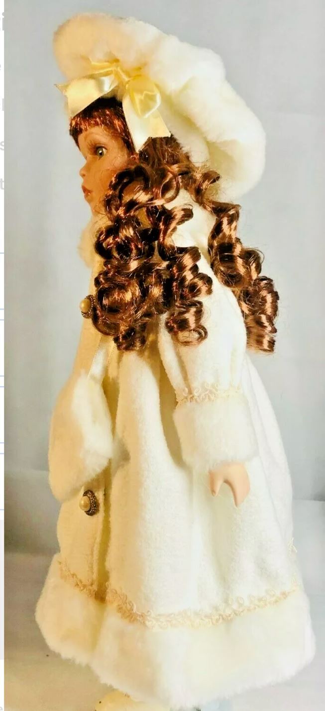 Limited Edition Porcelain Doll 2001 Emily Elizabeth w/Long Curly Hair Design PS