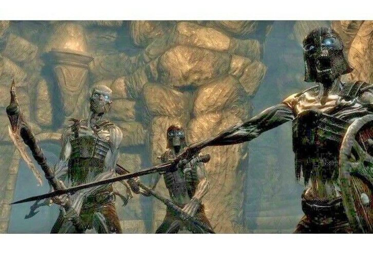 Skyrim Xbox 360, The Elder Scrolls V: 2011 Includes Full Size Map "MINT"