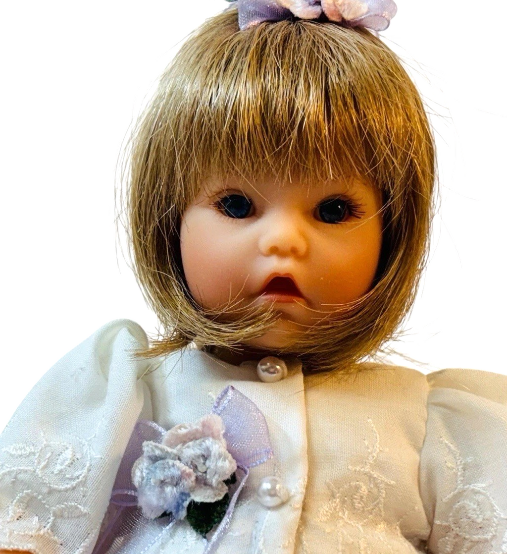 An Original Lee Middleton Doll 9'' Classic Miniatures Our Pride & Joy #262 W/COA