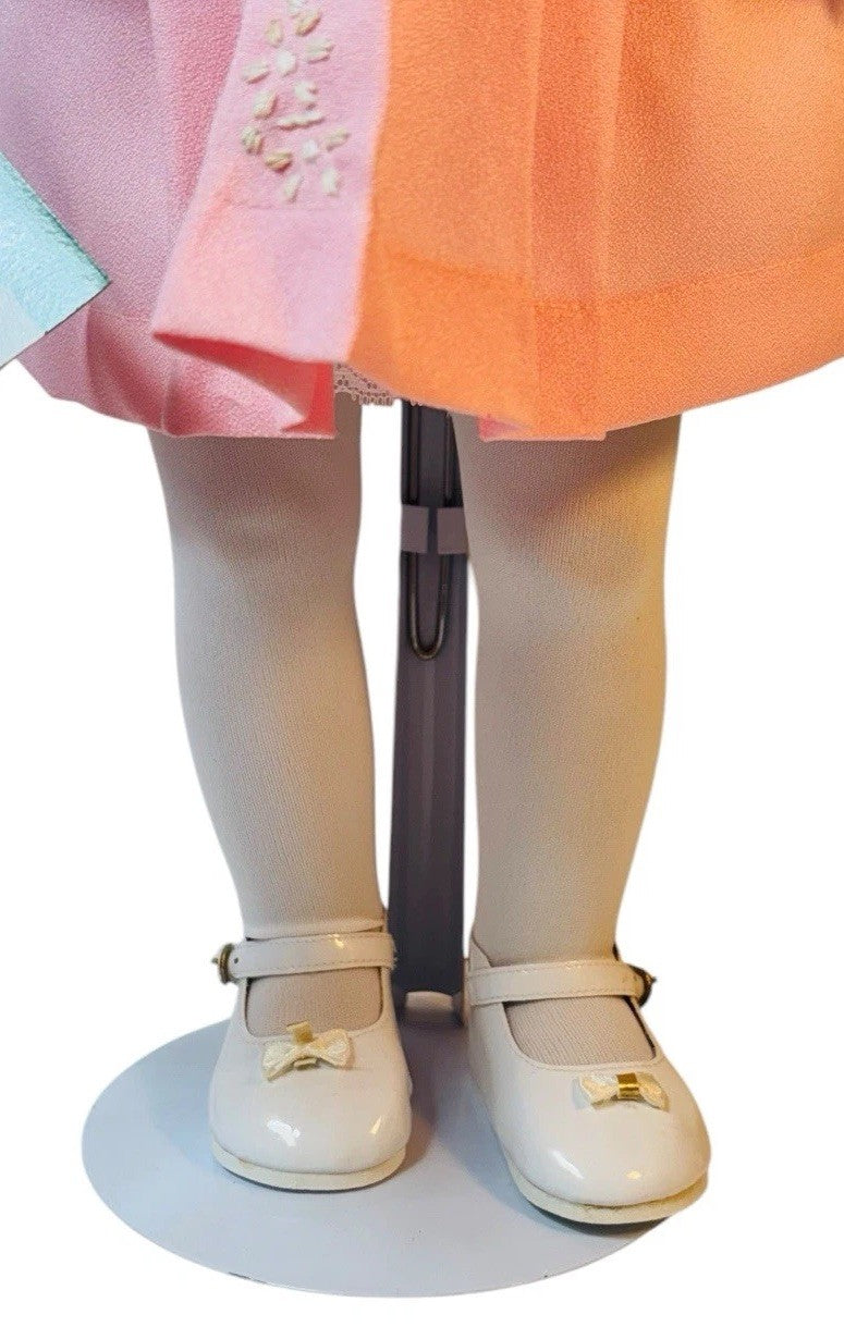 Master Piece Gallery Porcelain Doll 22” CHANTELLE By Jeanne Singer W/Wrist Tag