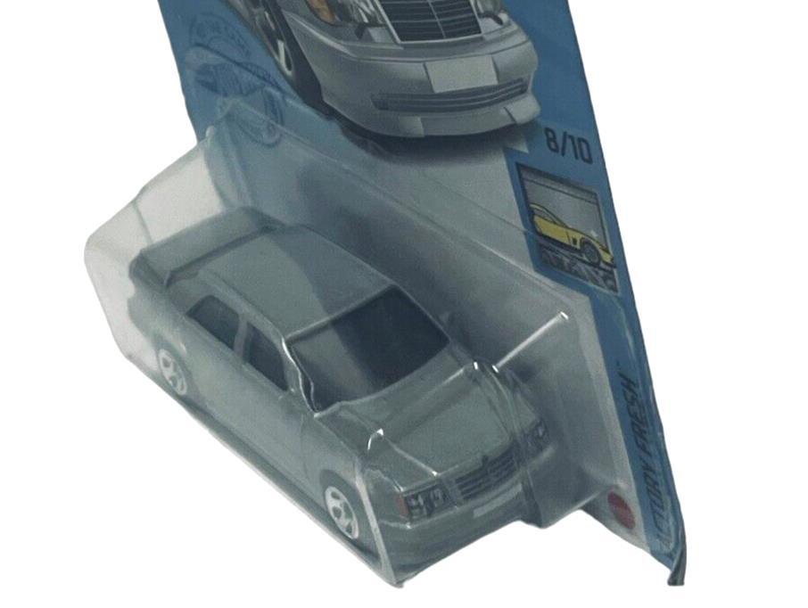 MERCEDES-BENZ 500 E 8/10 FACTORY FRESH 1:64 Scale SILVER ~ 2020 Hot Wheels #145