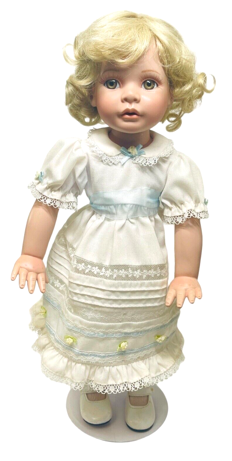 Georgetown 15'' Porcelain Doll Little Sweetheart MELAINE FIRST DANCE FD2631