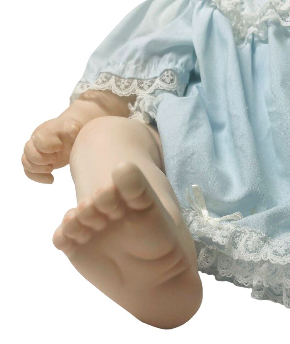 SWEET LIFELIKE Porcelain Blonde Doll (L 20"XW 10"~Wt 4.7lbs) Wears 6mth Clothing