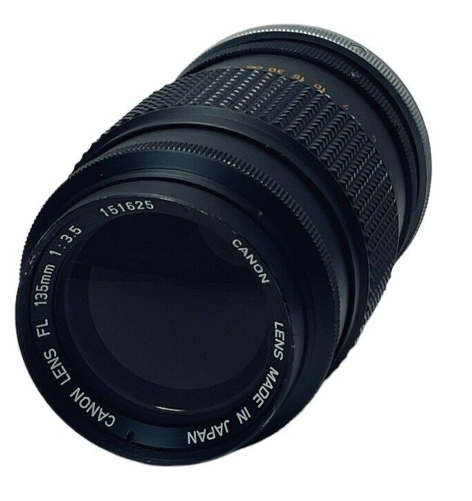 Canon MF Lens FL 135mm 1: 3.5 Mount 151625 w/Lens Holder Made In Japan