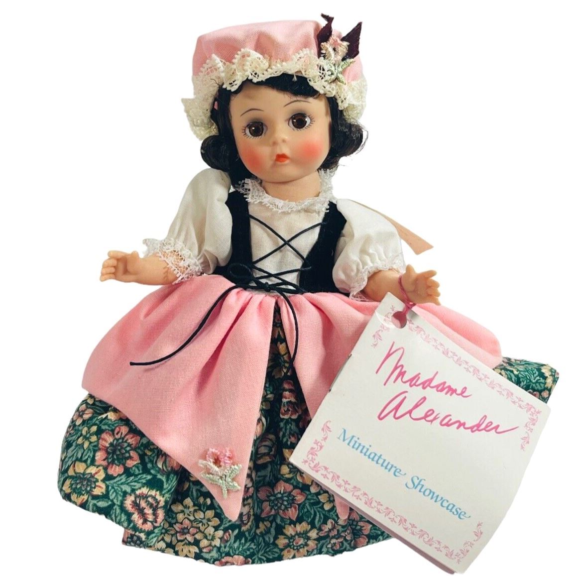 Miniature Showcase 8 in. Doll Lady Lee 442 Internation Series Madame Alexander