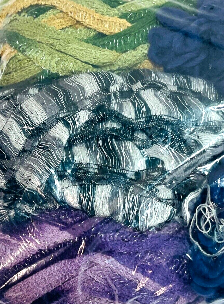 100% Mix Fibers Yarn Make 5-Scarves Net Weight 16 Oz. Fashion Pack