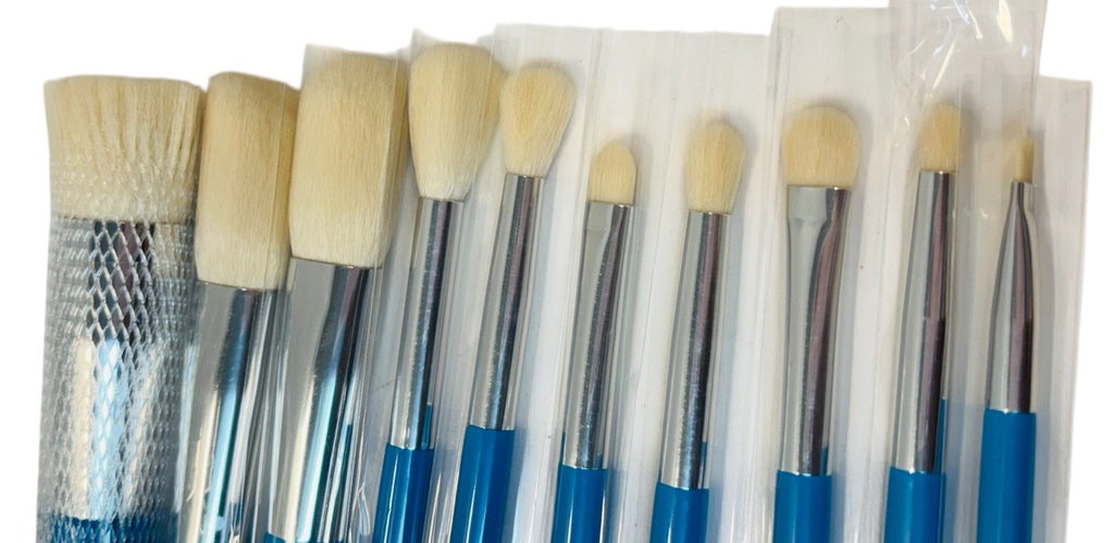 Lurella Cosmetics Neon Brush Set Color: CYAN with Zipped Cosmetics Bag
