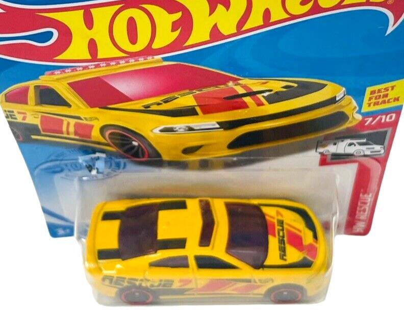‘15 DODGE CHARGER SRT 7/10 HW RESCUE 1:64 Scale 2020 Hot Wheels #228-BRAND NEW