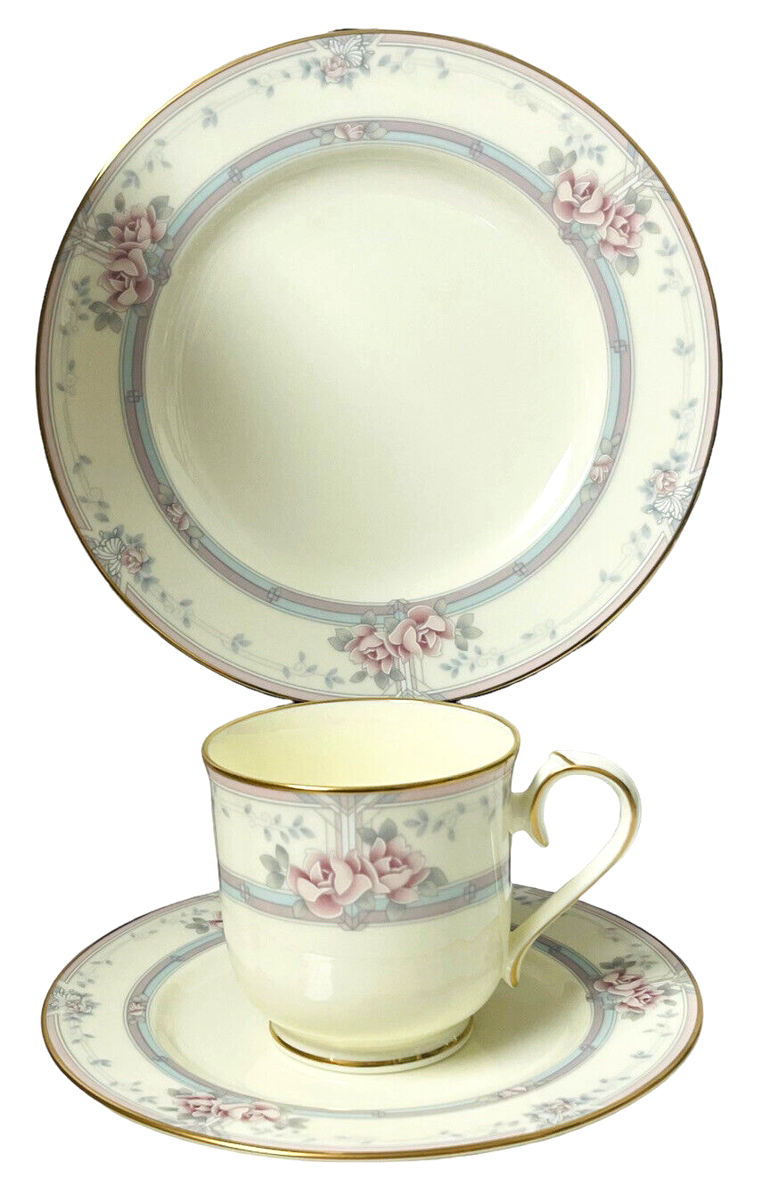 Noritäke BONE CHINA 20 PC-SET “MAGNIFICENCE 9736'', IN ORIGINAL BOX - NRFB.