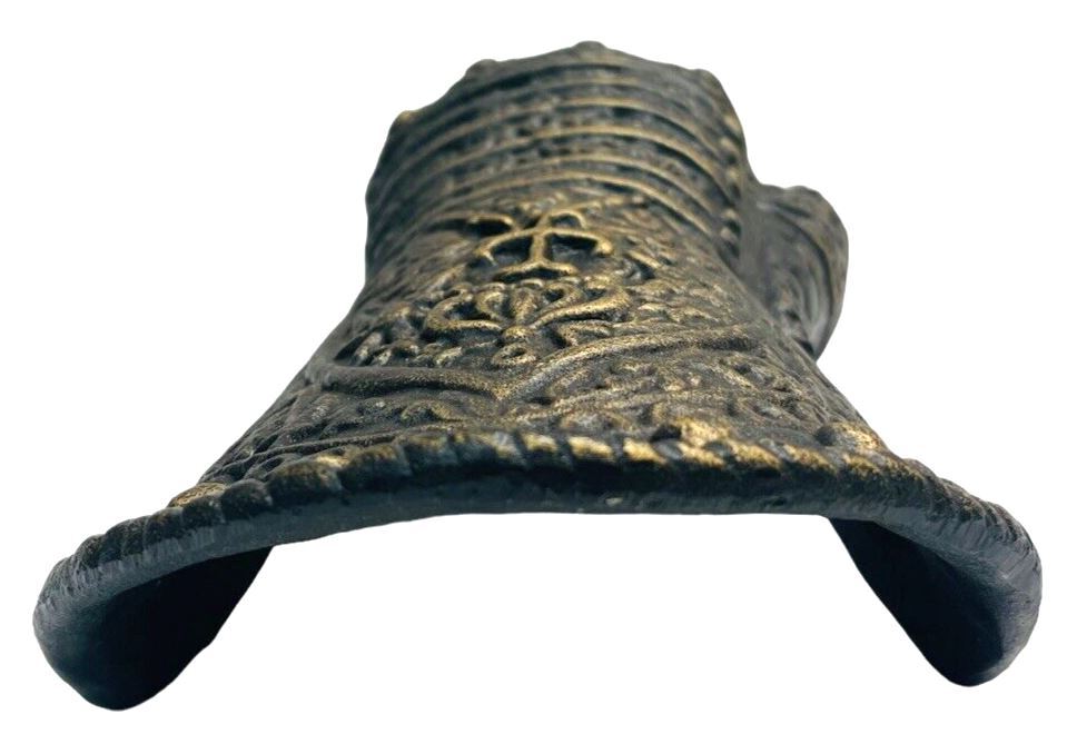 Medieval Armor Glove Gauntlet Display, French Knight, 6"W x 3"D x 12"H & 4 lbs.