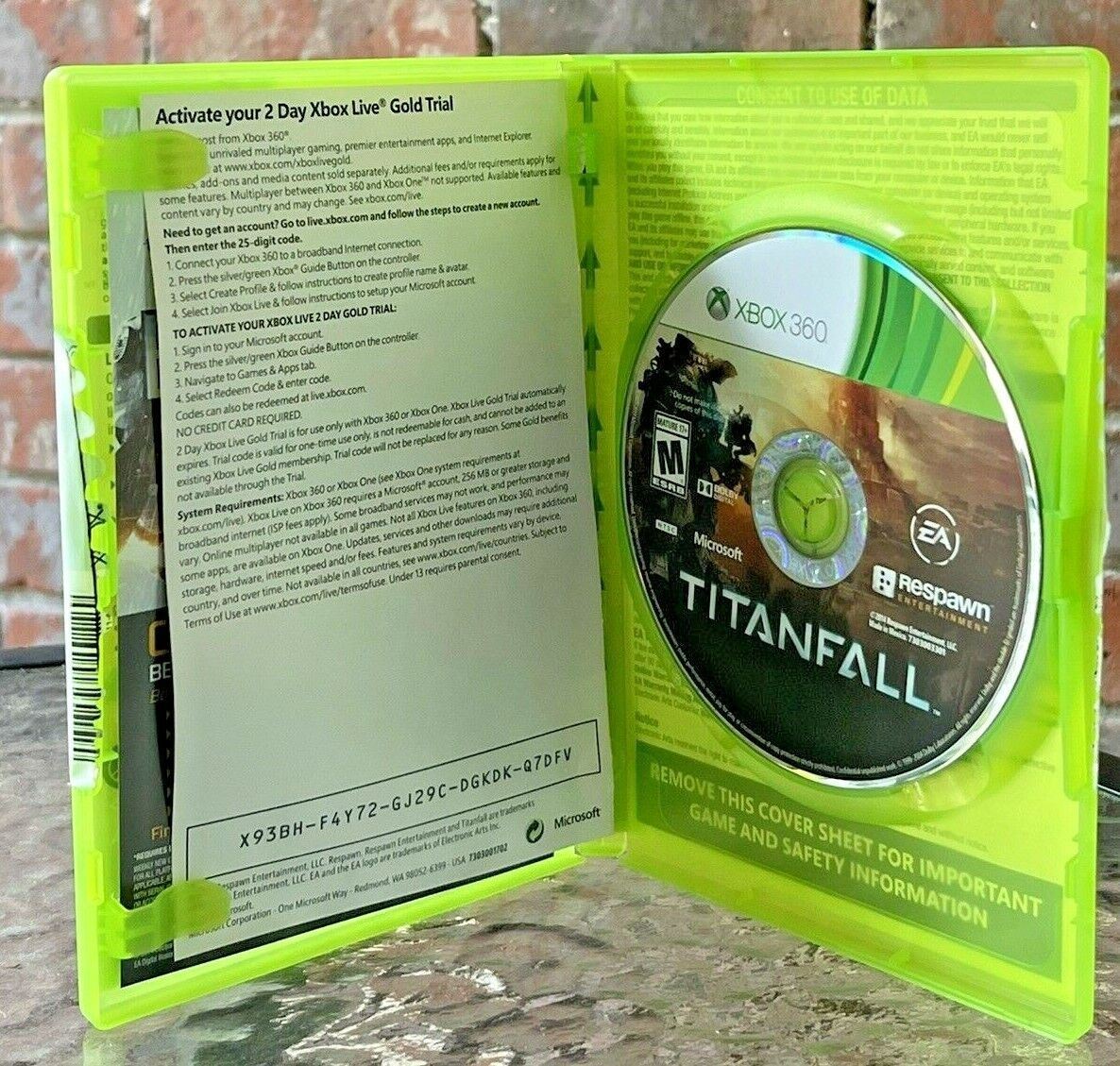 Xbox 360 Titanfall Microsoft THE FUTURE OF MULTIPLAYER GAMES~2014~MINT CONDITION