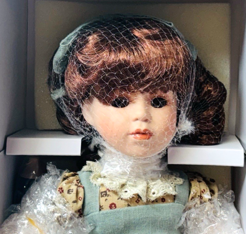 NEW Magical Moments Porcelain Doll MANDY w/COA, Accessories, Original Box, NRFB.