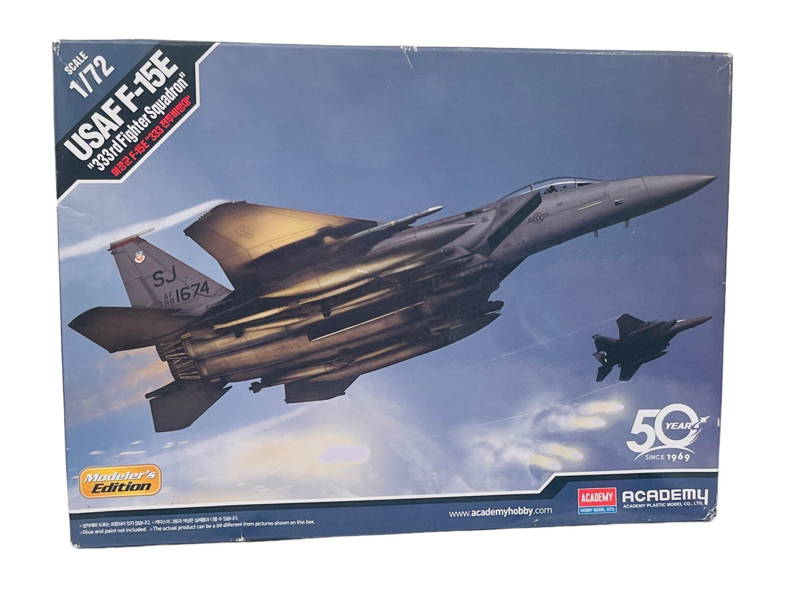 Strike Eagle 333rd FS USAF-15E Fighter - 1/72 Scale-Plastic Model  Academy F15