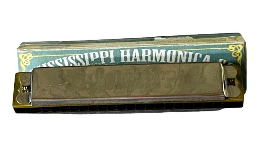 REGAL MISSISSIPPI CO. HARMONICA ~ IN ORIGINAL BOX #96235, VINTAGE/MINT CONDITION