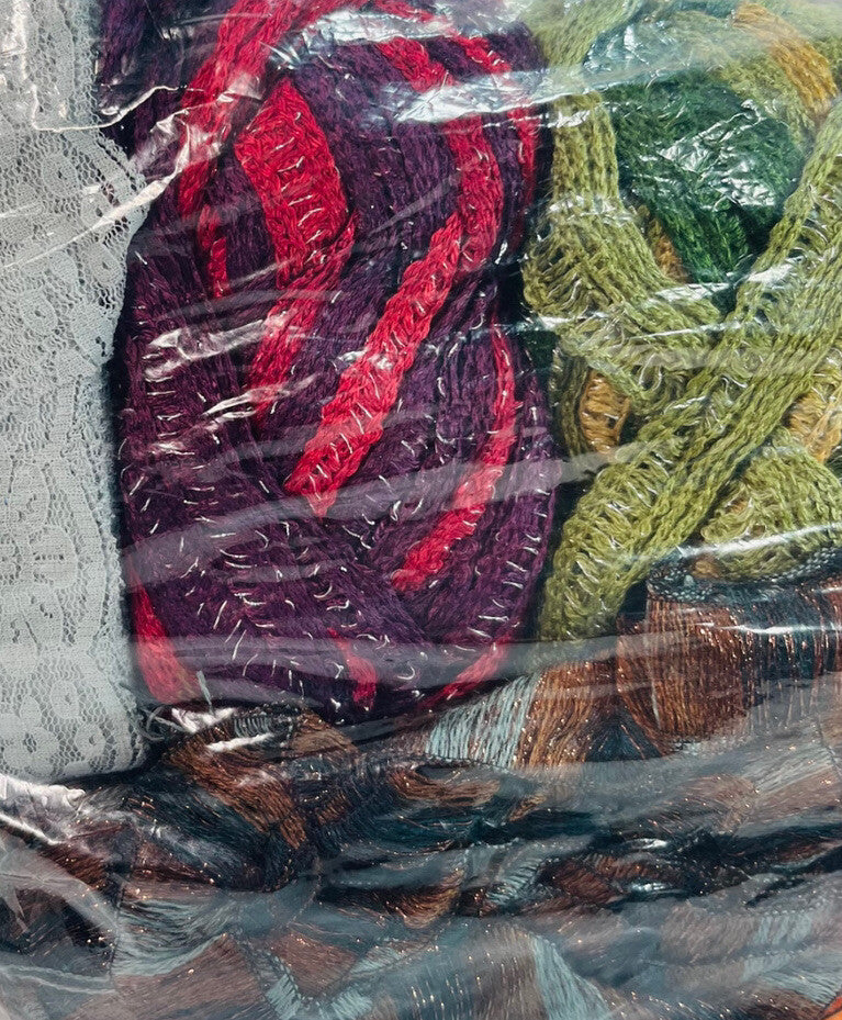 100% Mix Fibers Yarn Make 5-Scarves Net Weight 16 Oz. Fashion Pack