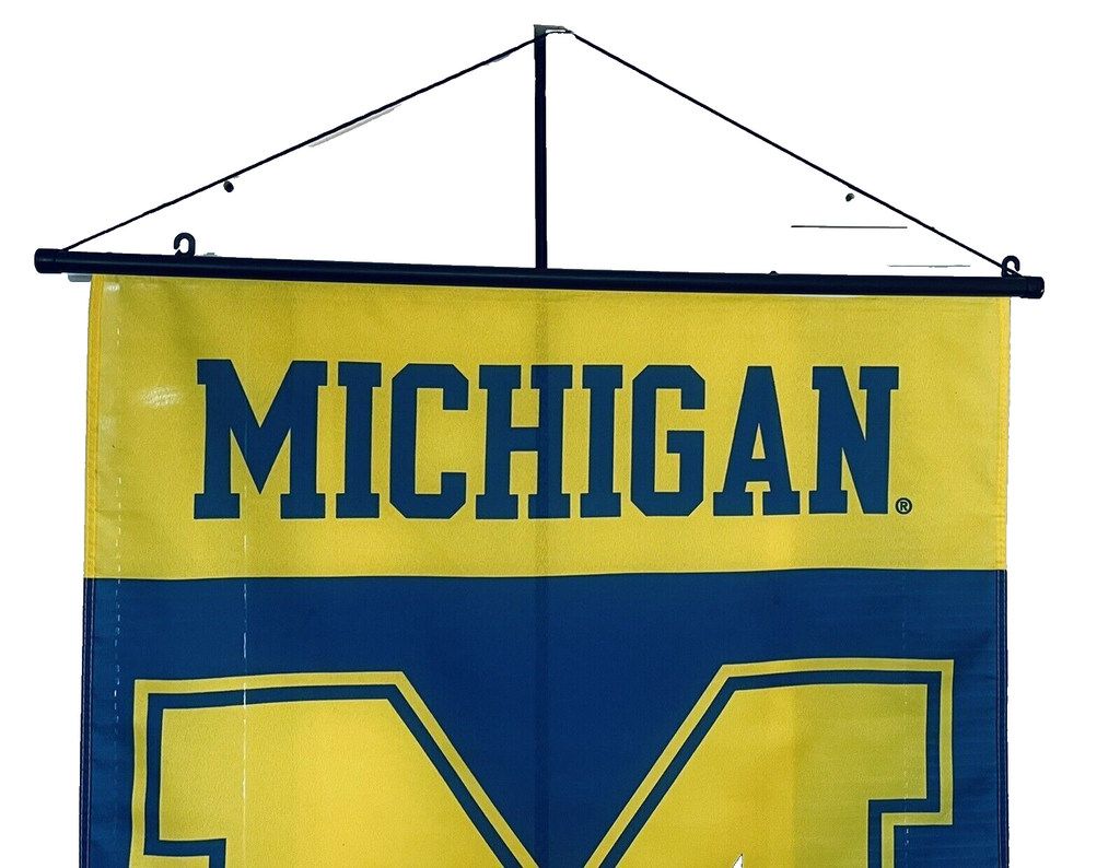 HANGING BANNER Michigan® Wolverines™ W-31" X L-42 INSIDE OR OUTDOORS MINT