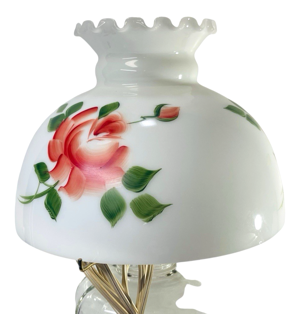 VINTAGE GONE WITH THE WIND MILK GLASS LAMP (CAN BE USE AS ELECTRIC OR OIL LAMP).