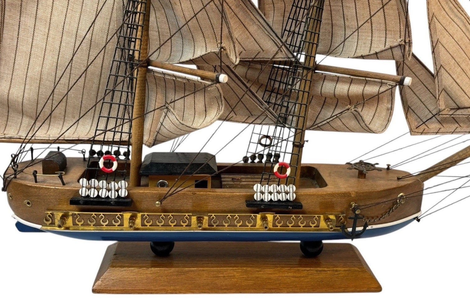 HURRICANE Model Sail Ship Clipper Vessel~Fabric Rigging 14”x16” TALL SHIPS