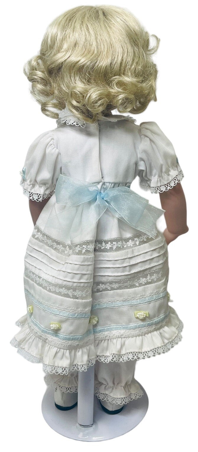 Georgetown 15'' Porcelain Doll Little Sweetheart MELAINE FIRST DANCE FD2631