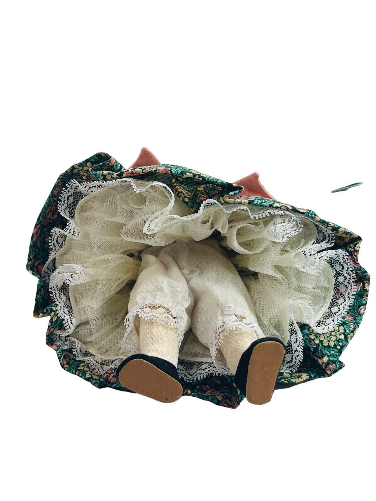Miniature Showcase 8 in. Doll Lady Lee 442 Internation Series Madame Alexander