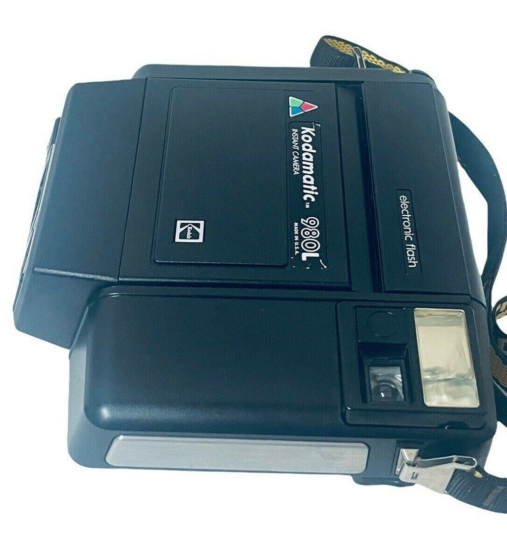 Instant Camera 980L with Electronic Flash & Shoulder Strap,  Kodamatic™~VINTAGE