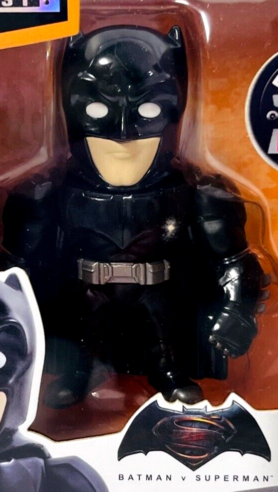Batman DC Comics Metals Die Cast Figure Batman V Superman BRAND NEW