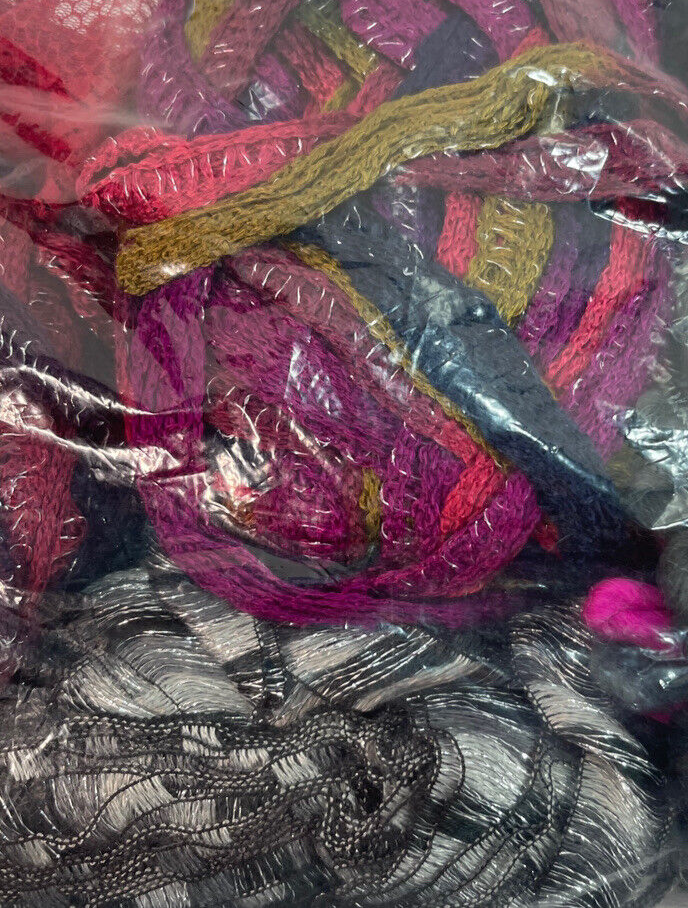 100% Mix Fibers Yarn Make 5-Scarves Net Weight 16 Oz. Fashion Pack