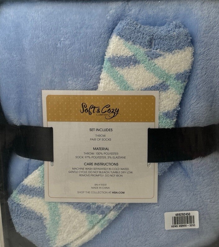 Soft & Cozy Company Throw Blanket & Pair of Socks SKY BLUE Brand New in Package!