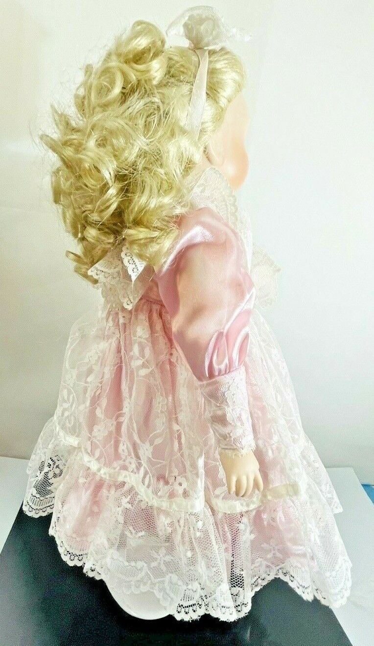 Franklin Mint Heirloom 20'' Porcelain Doll Blonde Hair/Pink Satin Dress VINTAGE