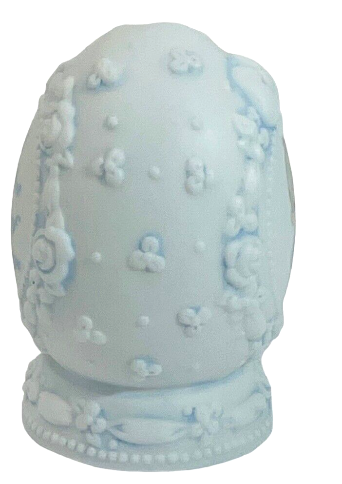 1997 Precious Moments Figurine P/M BOY W/BASKET ON BLUE EGG-Enesco