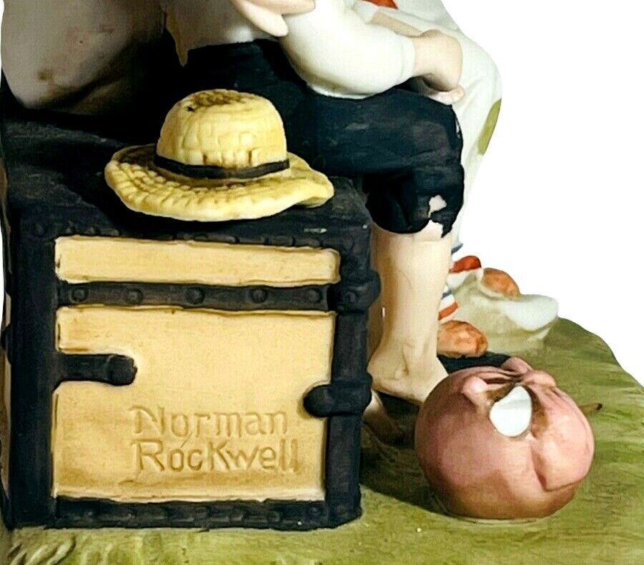 THE RUNAWAY Porcelain Figurine The Innocence of Youth Collection Norman Rockwell