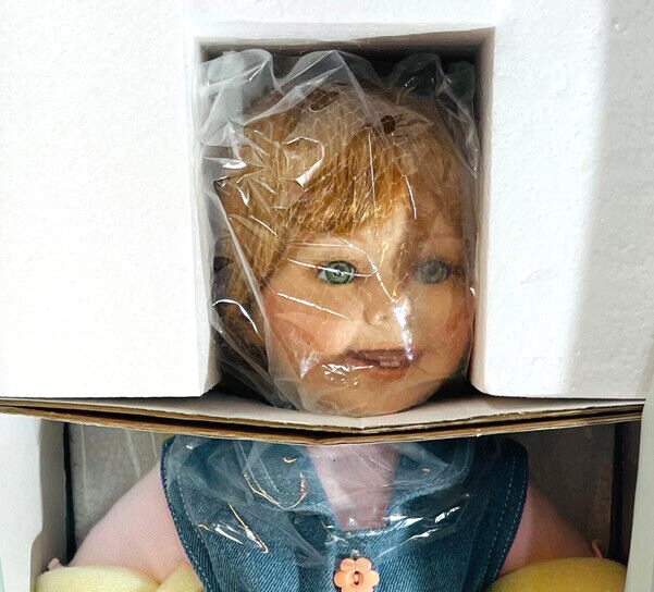 TODDLER DOLL 21'' PEGGY, PORCELAIN W/ORIGINAL BOX & COA - MARIE OSMOND