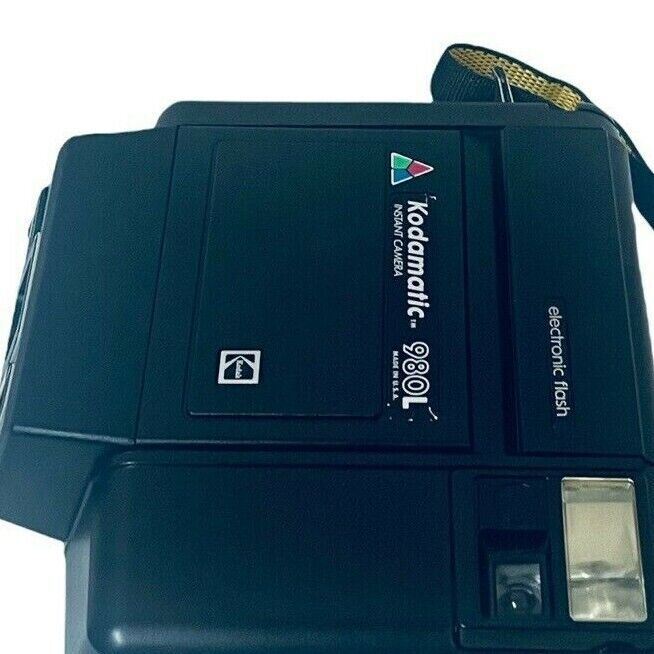 Instant Camera 980L with Electronic Flash & Shoulder Strap,  Kodamatic™~VINTAGE