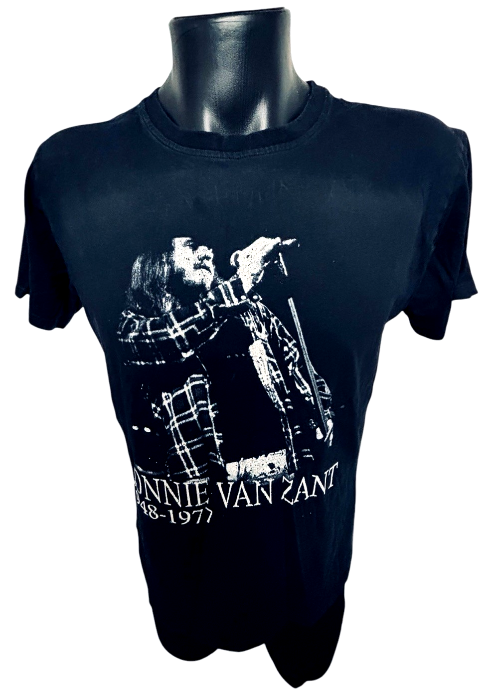 RONNIE VAN ZANT 1948 - 1977 T-SHIRT SIZE: LARGE