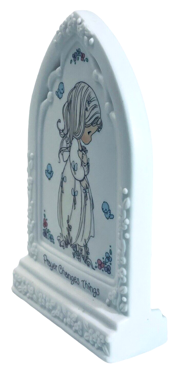 Porcelain PLAQUE - GIRL PRAYING - 1993 Precious Moments Enesco 255866/J - MINT
