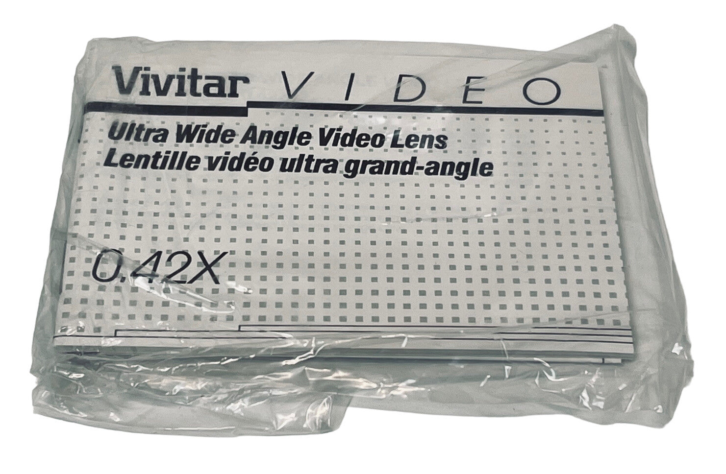 LENS ULTRA WIDE-ANGEL VIDEO VIVITAR 0.42X W/CASE, 3-ADAPTER RINGS & MANUAL.