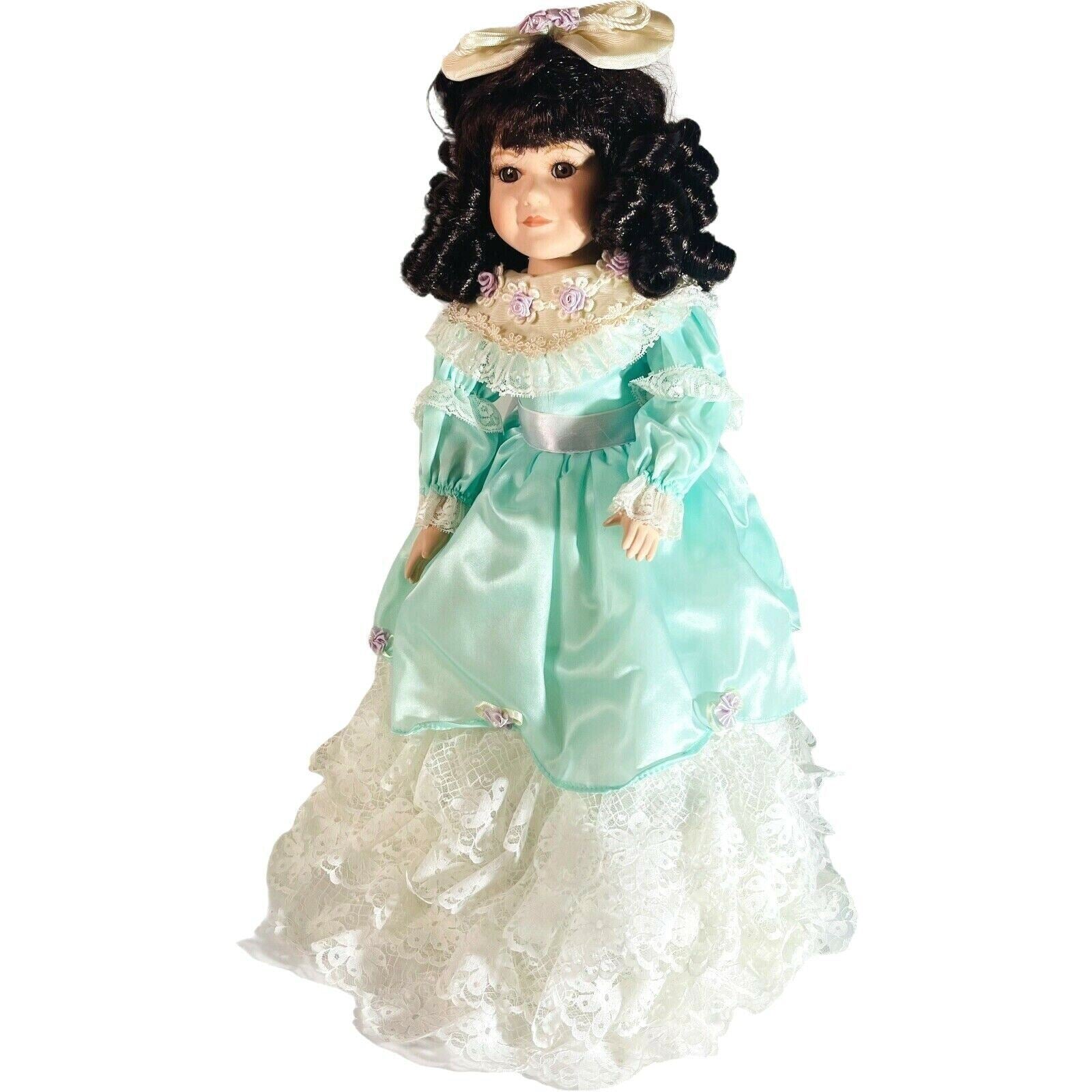 \Heritage House Porcelain Doll "Plays: Some Enchanting Evening" Pre-owned