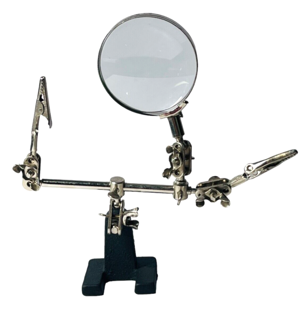 FREE STANGING MAGNIFYING GLASS w/CLIPS, (HELPING HANDS) VERY GOOD CONDITION.