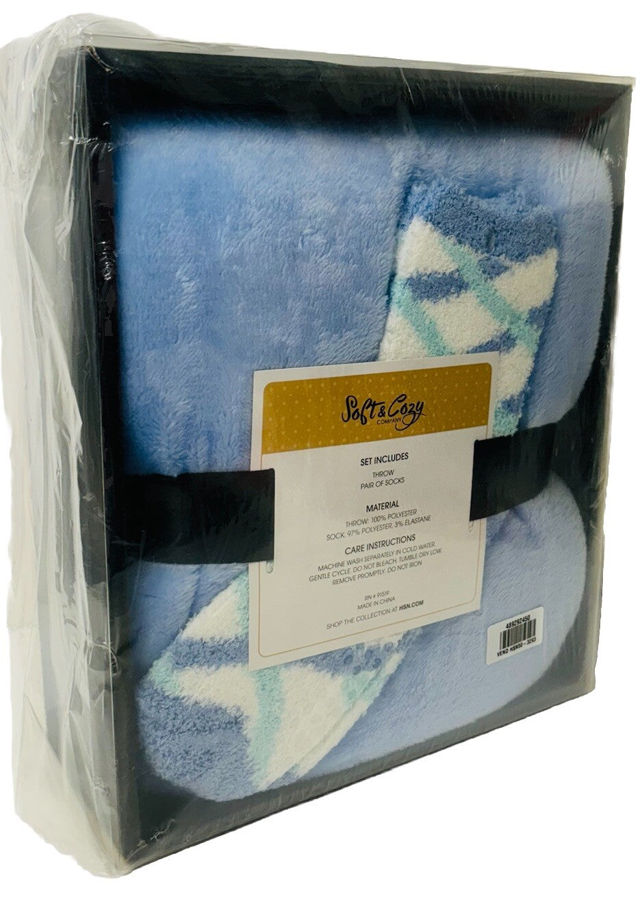 Soft & Cozy Company Throw Blanket & Pair of Socks SKY BLUE Brand New in Package!