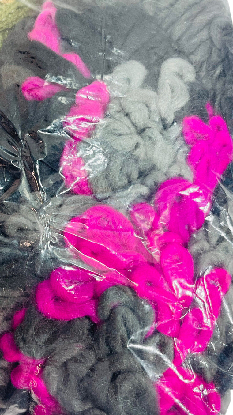 100% Mix Fibers Yarn Make 5-Scarves Net Weight 16 Oz. Fashion Pack