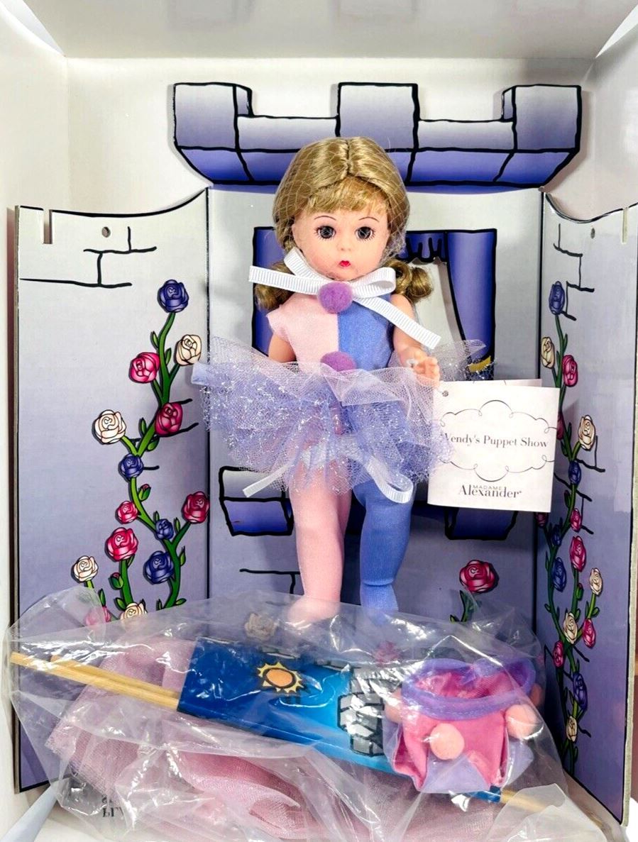 2002 Madame Alexander® Doll WENDY'S PUPPETSHOW 33780 NEVER TAKEN OUT BOX
