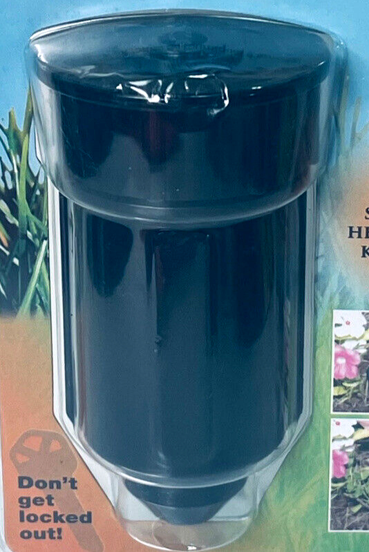 NEW KEY HIDER ~ CLEVER DESIGNED SPRINKLERE HEAD KEY HIDER ~ SEALED IN PACKAGE
