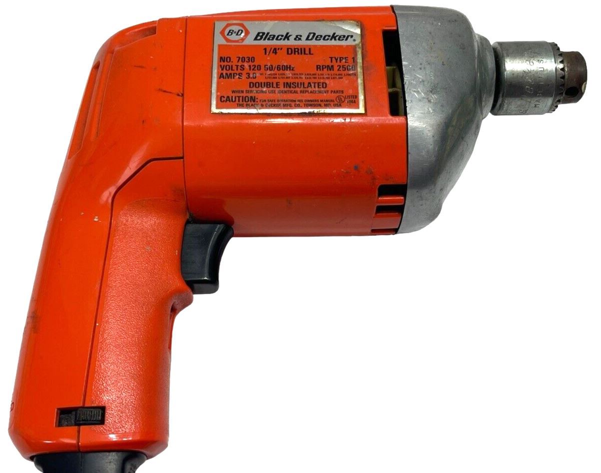1/4 DRILL DOUBLE INSULATED (TYPE 1-AMP 3.0) by; BLACK & DECKER TESTED & WORKS