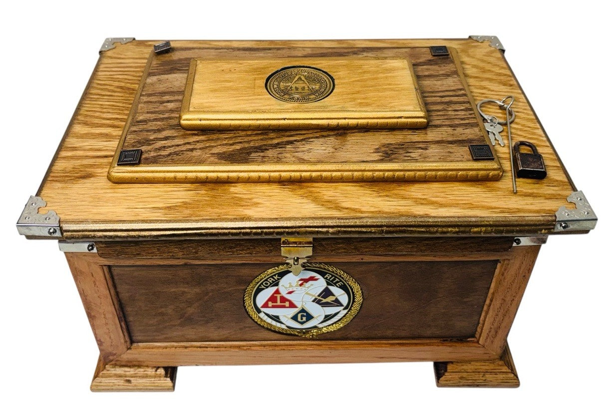 Vintage Hand Craft Wooden Keepsake Box L12xH7”xW7” By: Lois & Dick Saboda2