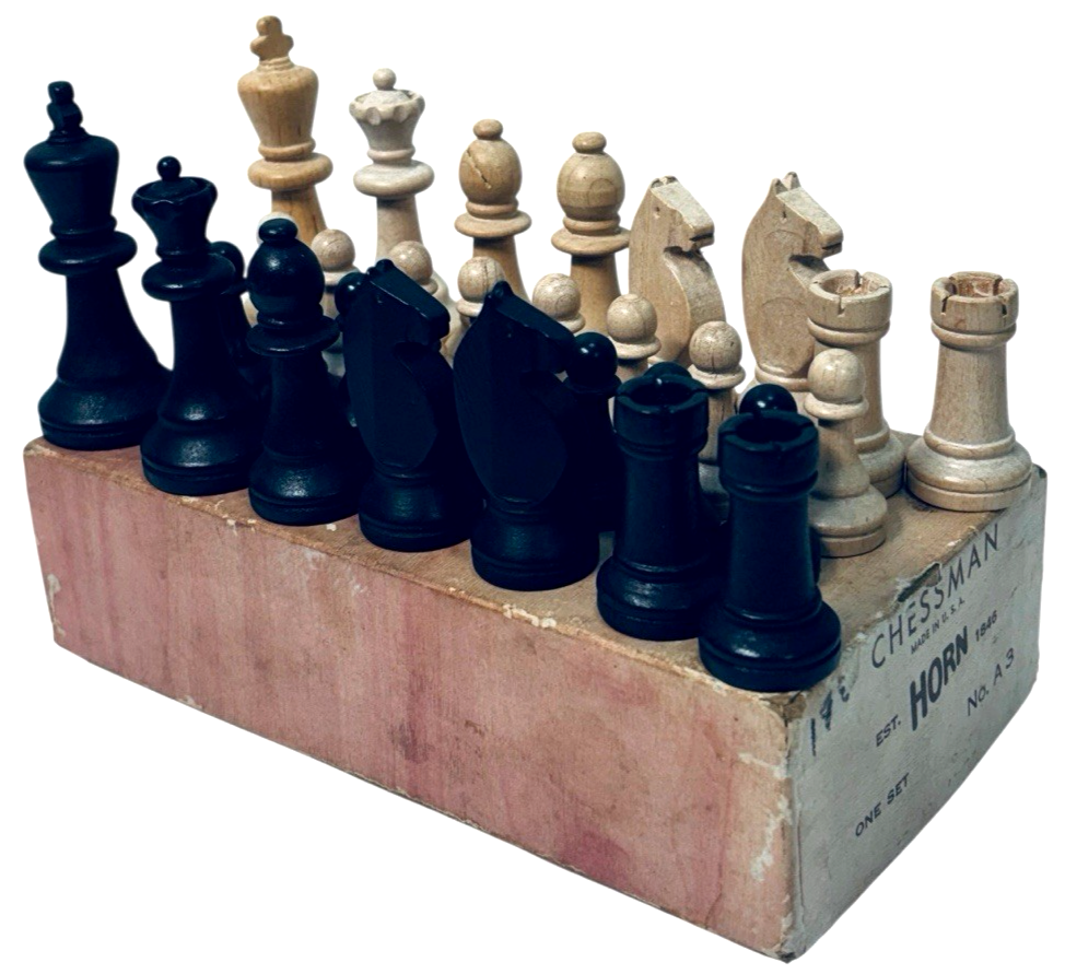 Vintage W.C. Horn Bro. & Co. Chessmen One Set No. A2 Complete with Original Box2