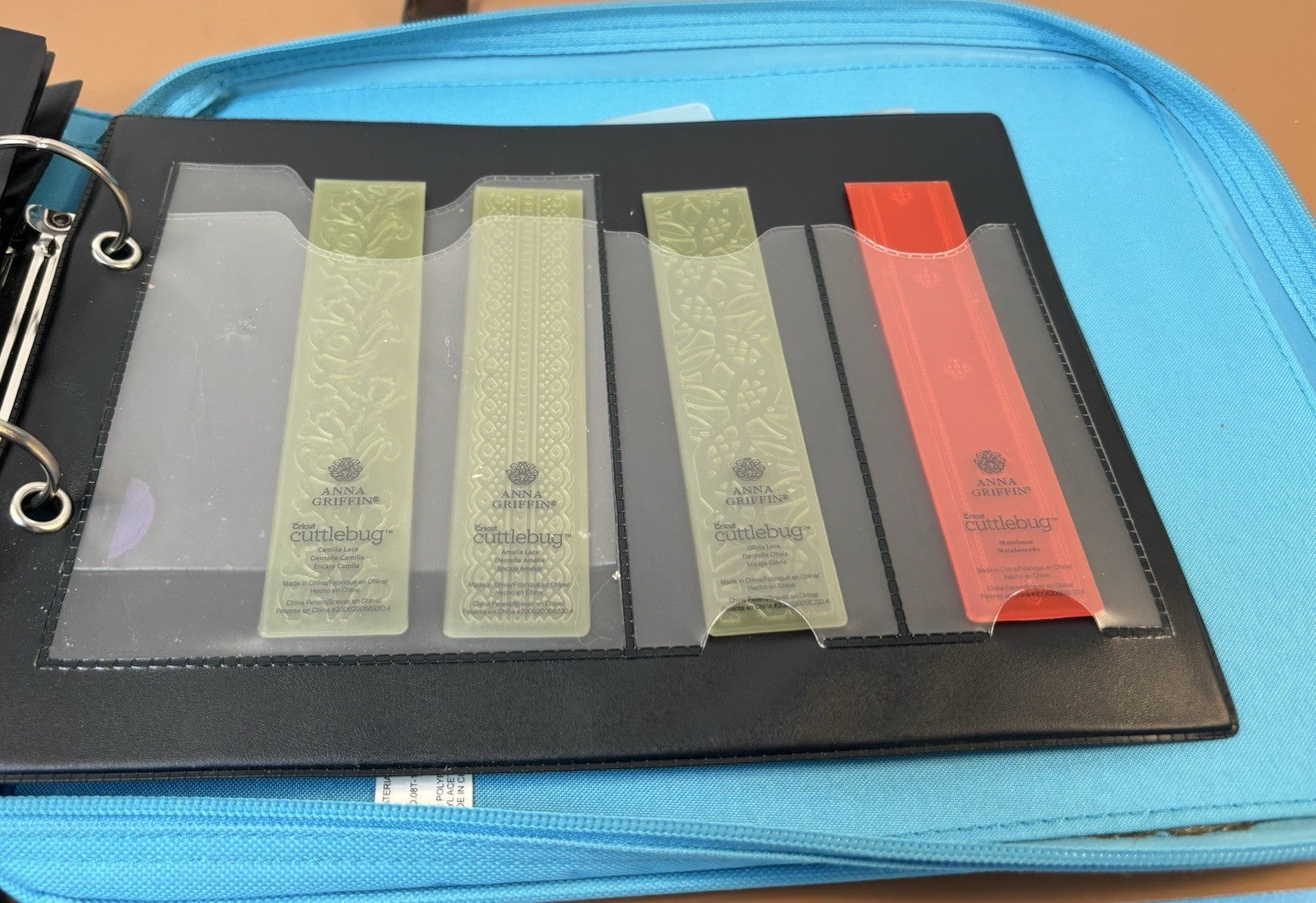 DARICE EMBOSSING STORAGE CASE, CUTTLEBUG DIE & ACCESSIORIES11