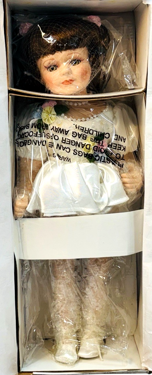 Vintage The Heritage Signature Porcelain Collector Ballerina Doll 16'' & Teddy1