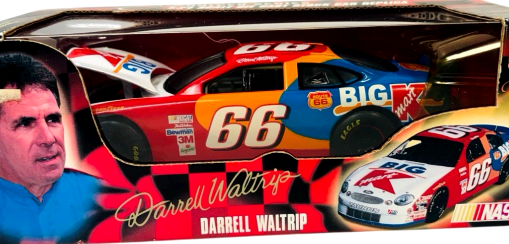 Racing Champions Darrell Waltrip 1:24 Stock Car Replica #66 NASCAR 19991